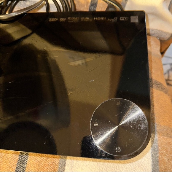 Samsung BD-F5700 Blue Ray Disc DVD player - Picture 6 of 16